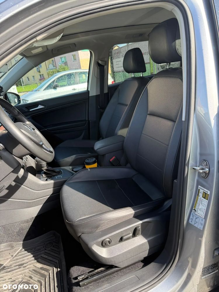 Volkswagen Tiguan - 19