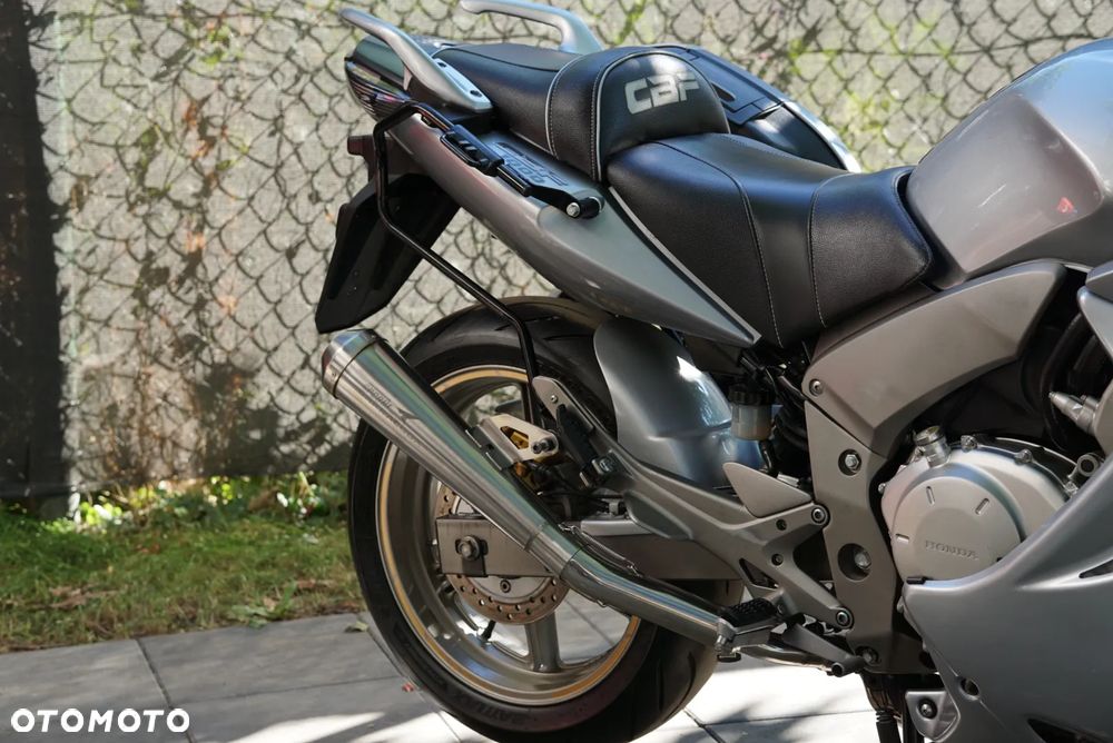 Honda CBF - 18