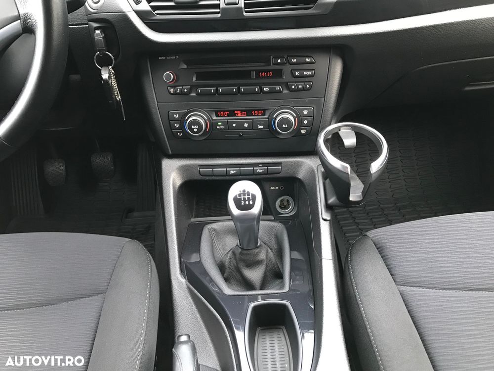 BMW X1 sDrive18d Sport Line - 15