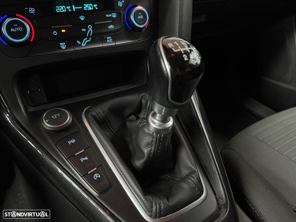 Ford Focus SW 1.5 TDCi Titanium - 31