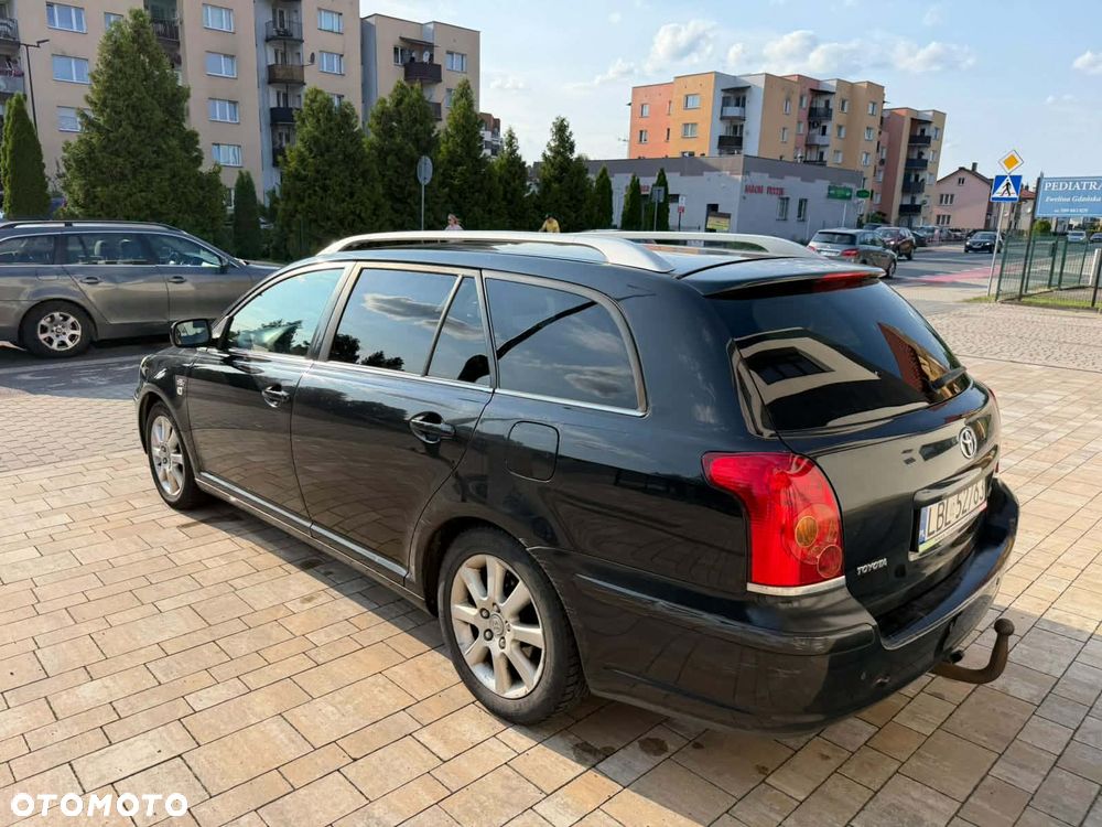 Toyota Avensis - 6