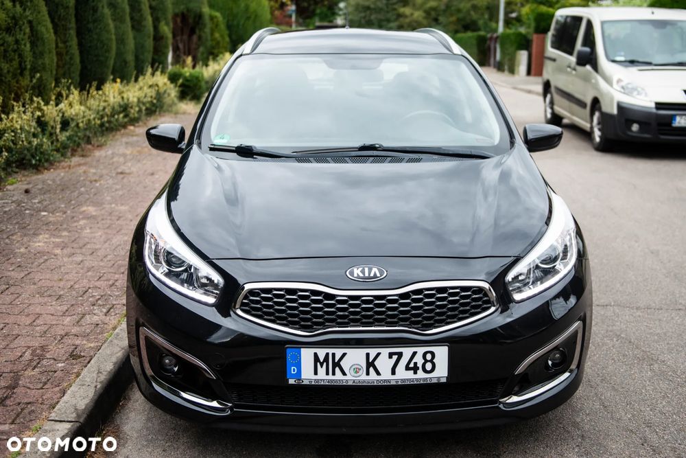 Kia Ceed 1.6 GDI ISG Vision - 9