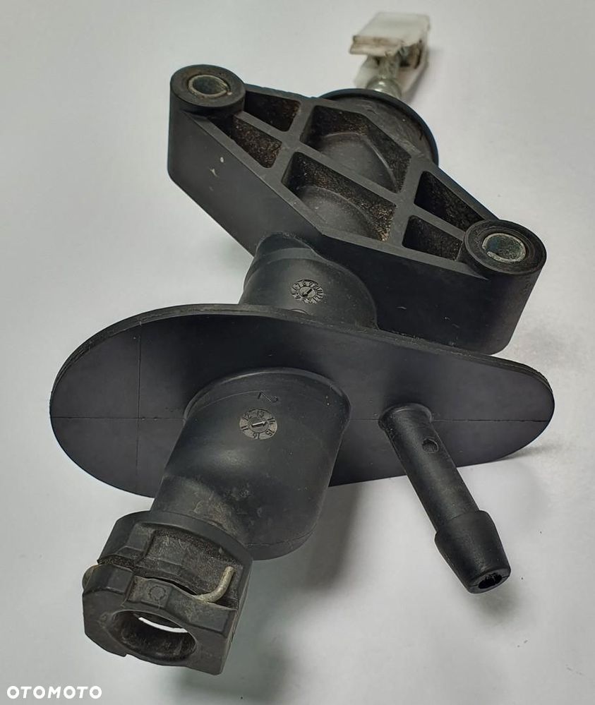 POMPKA SPRZĘGŁA FORD MONDEO MK3 19007547 - 2