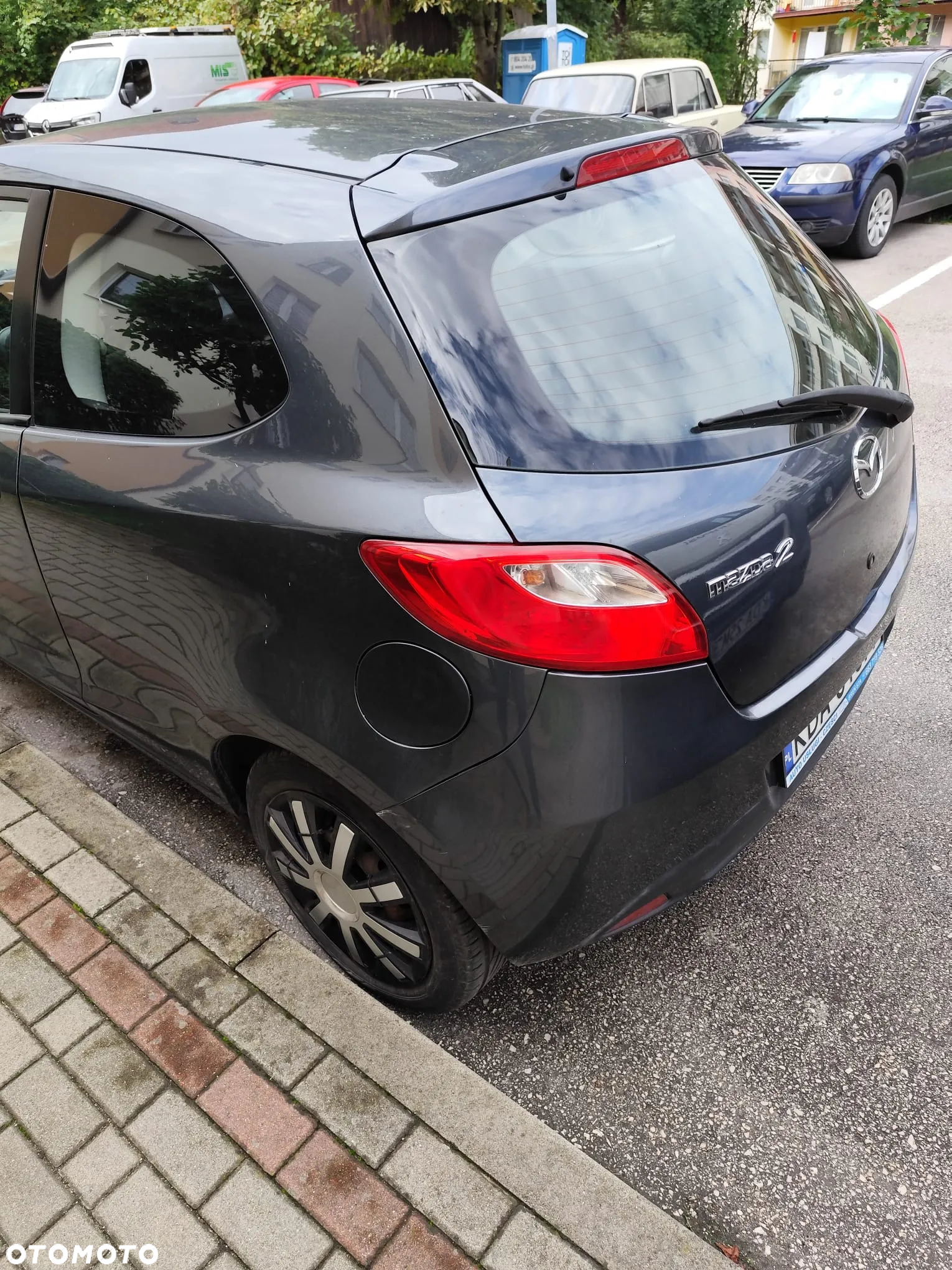 Mazda 2 - 4