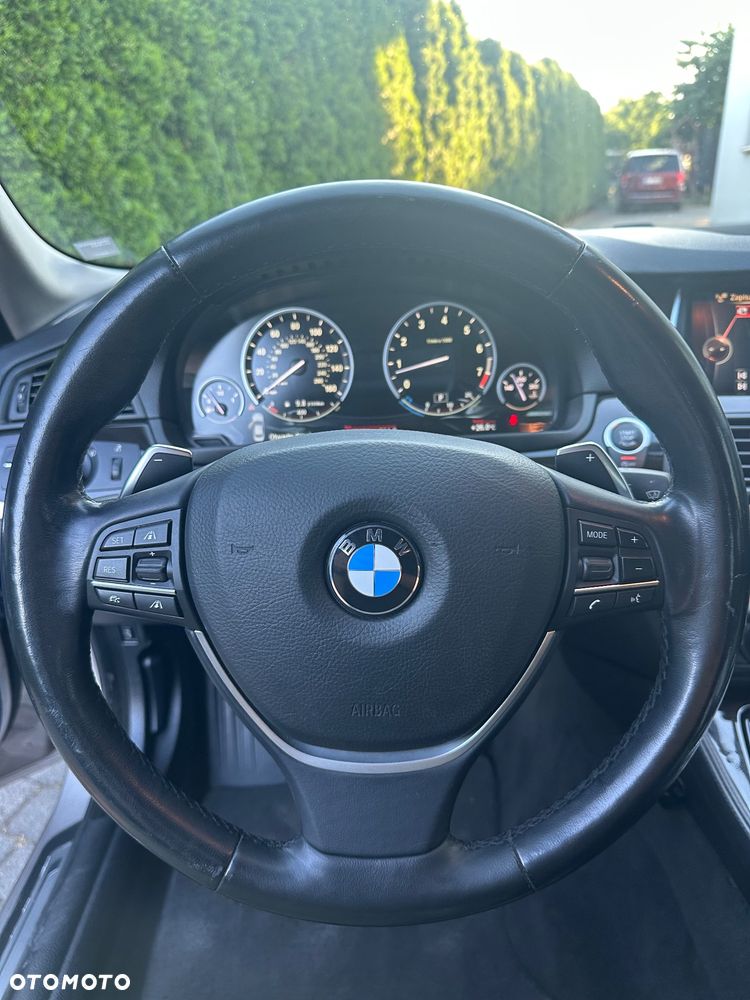 BMW Seria 5 535i xDrive Luxury Line - 15