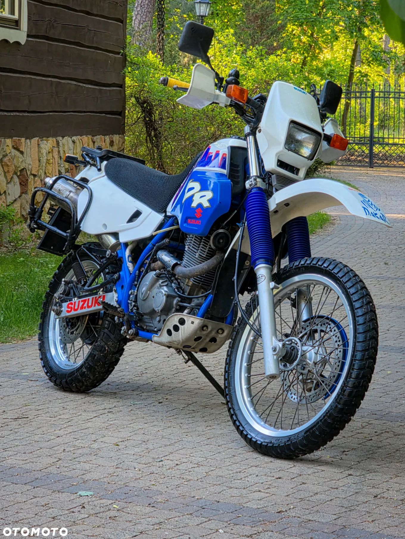 Suzuki DR