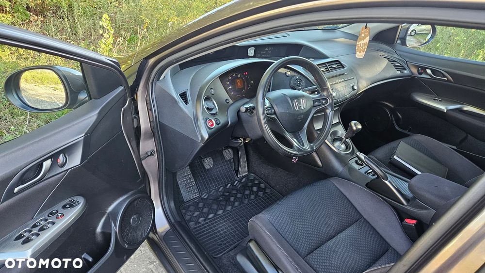 Honda Civic - 9