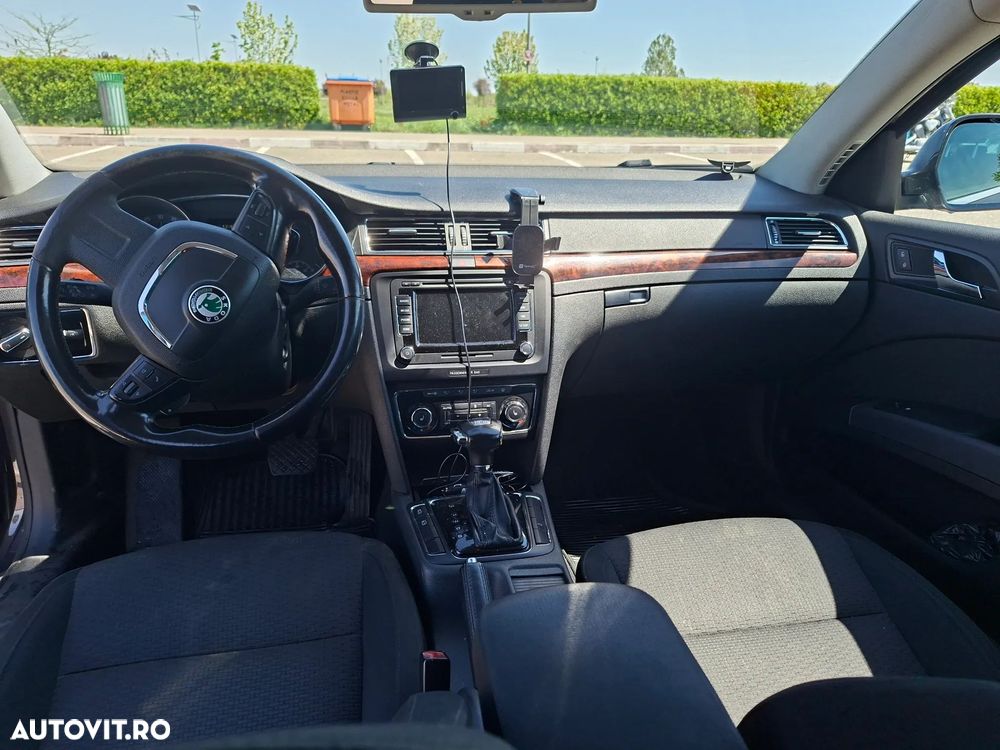 Skoda Superb 2.0 TDI DSG Comfort - 1