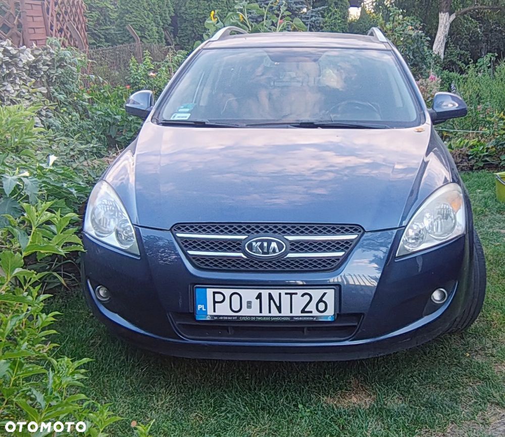 Kia Ceed - 1