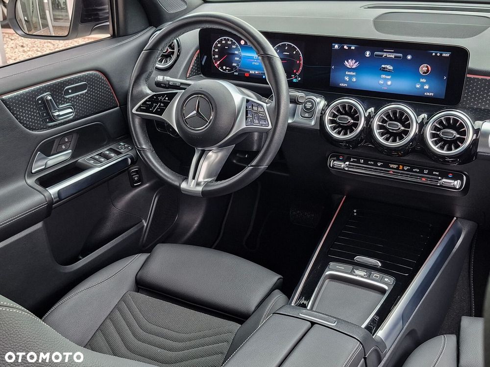 Mercedes-Benz GLB - 18