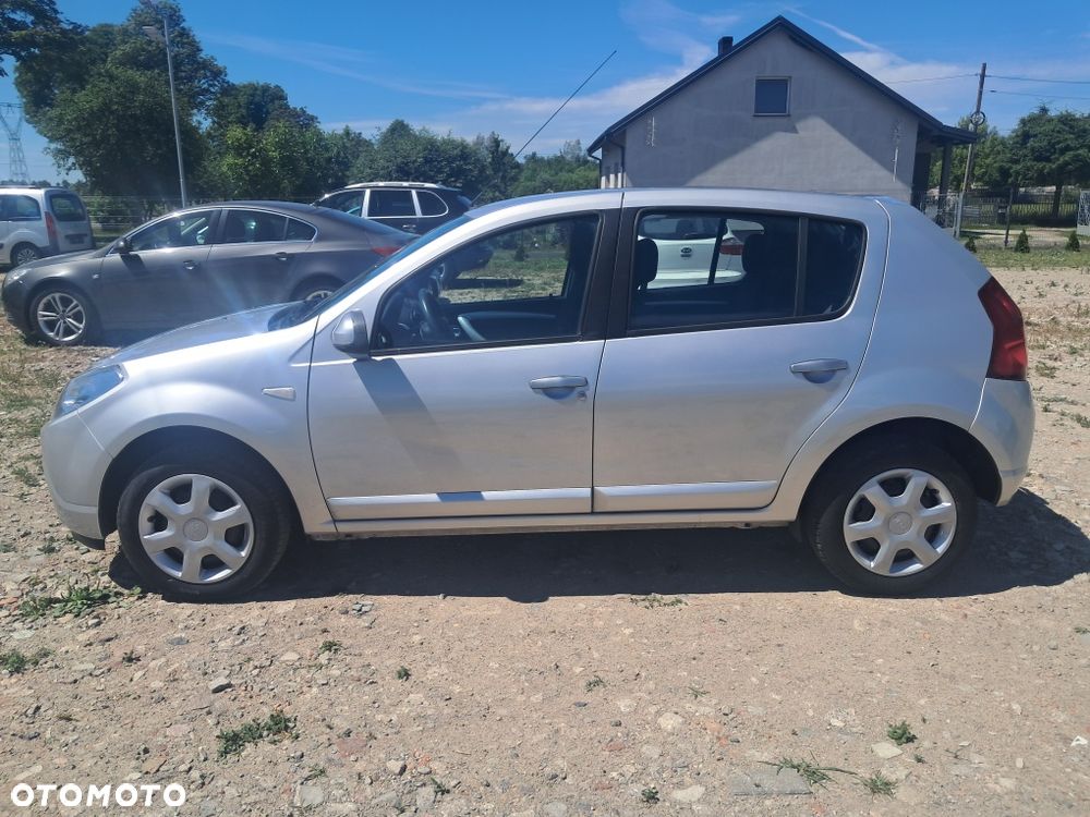 Dacia Sandero - 2