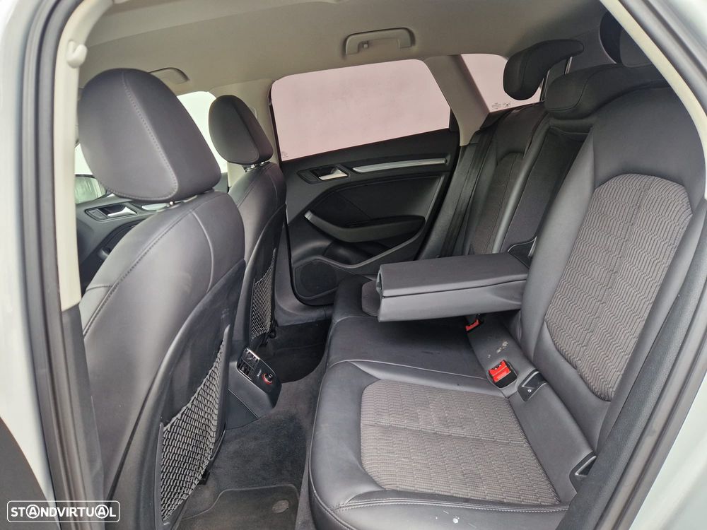 Audi A3 1.4 TFSI Ambiente - 7