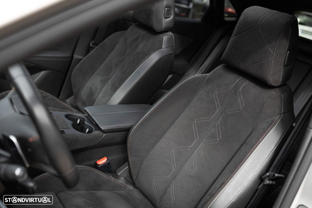 DS DS7 Crossback E-Tense Performance Line EAT8 - 26