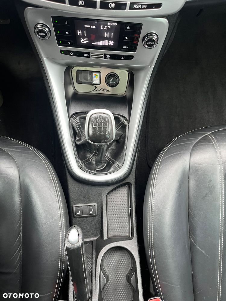 Lancia Delta 1.9 MultiJet Twinturbo Platino - 11