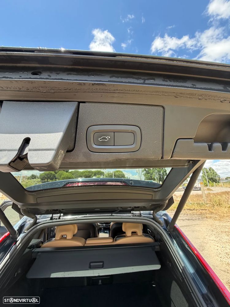 Volvo XC 60 2.0 D4 Momentum Geartronic - 13