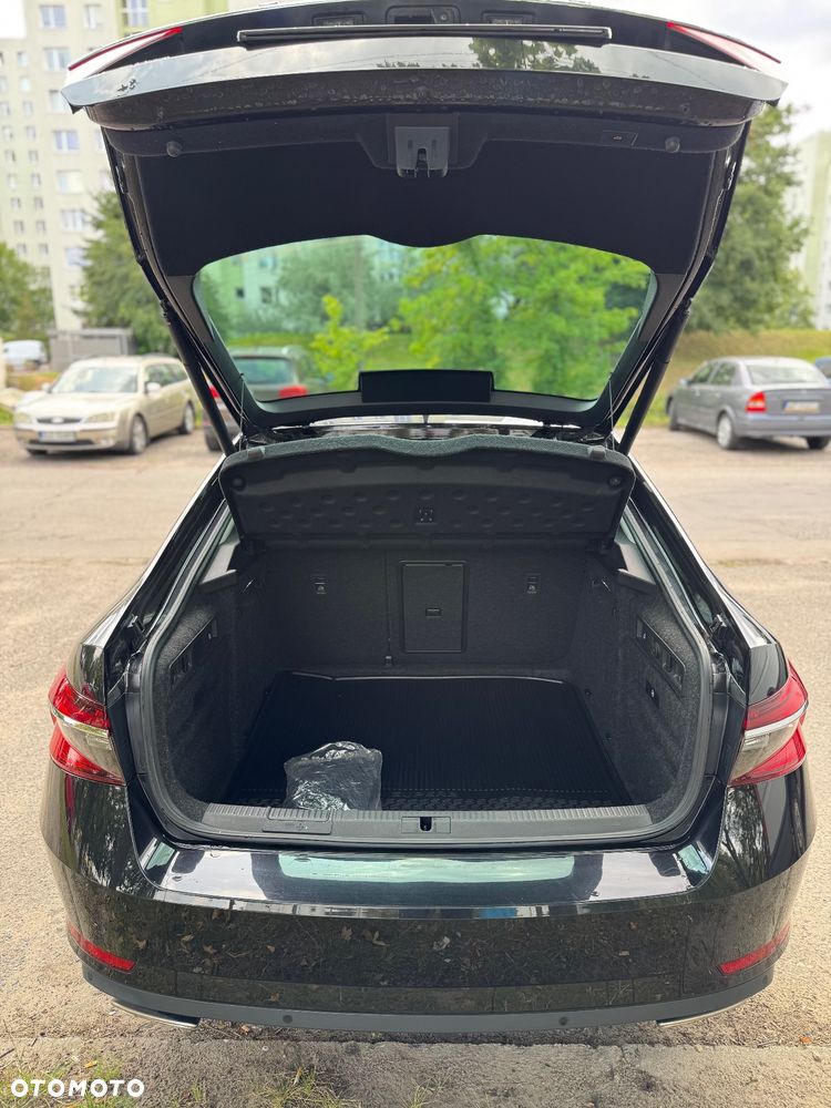 Skoda Superb 2.0 TSI 4x4 L&K DSG - 31