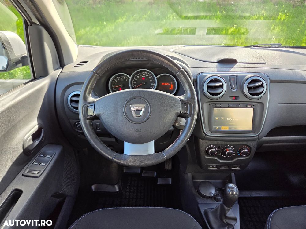 Dacia Lodgy TCe 115 Stepway - 19