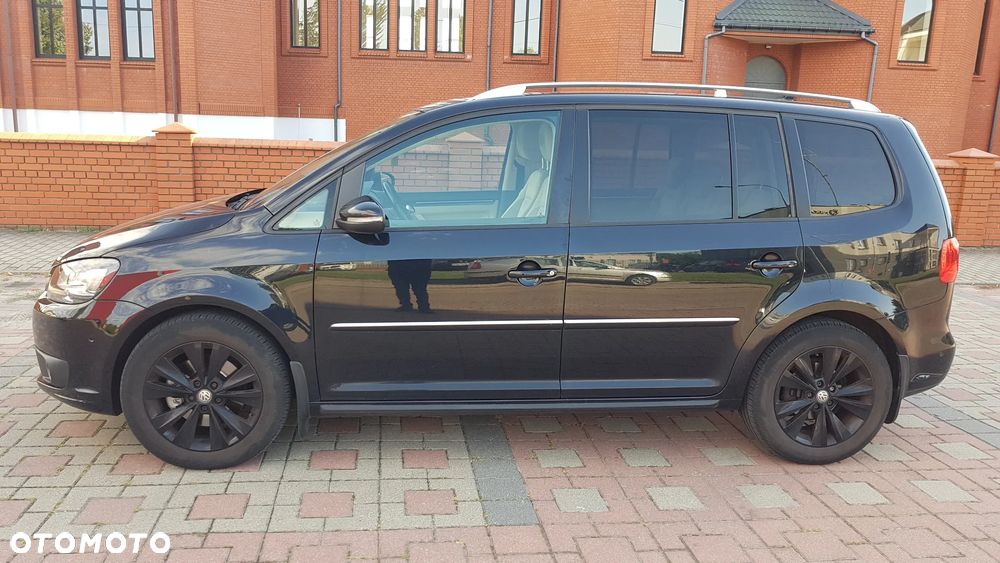 Volkswagen Touran 2.0 TDI DPF Highline DSG - 12