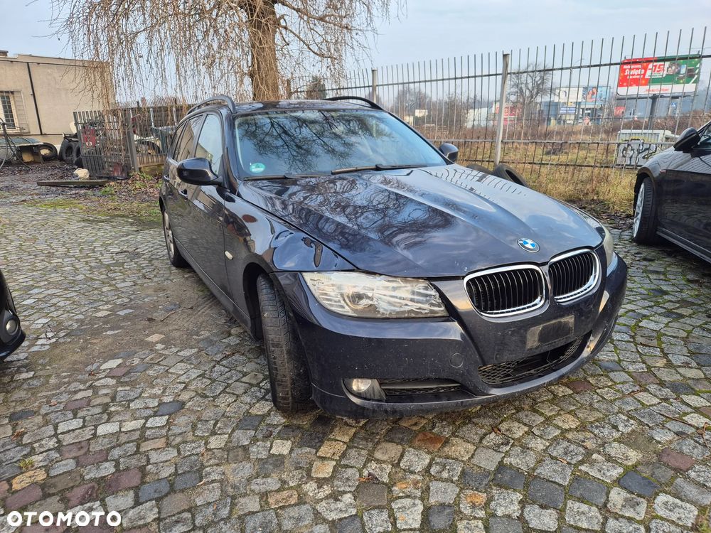 BMW Seria 3 320d DPF - 8