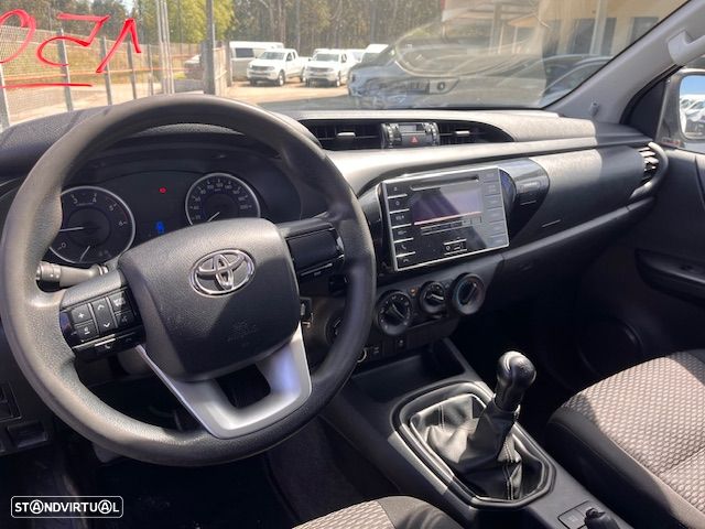 Toyota HILUX CLUB 4X4 150cv - 8
