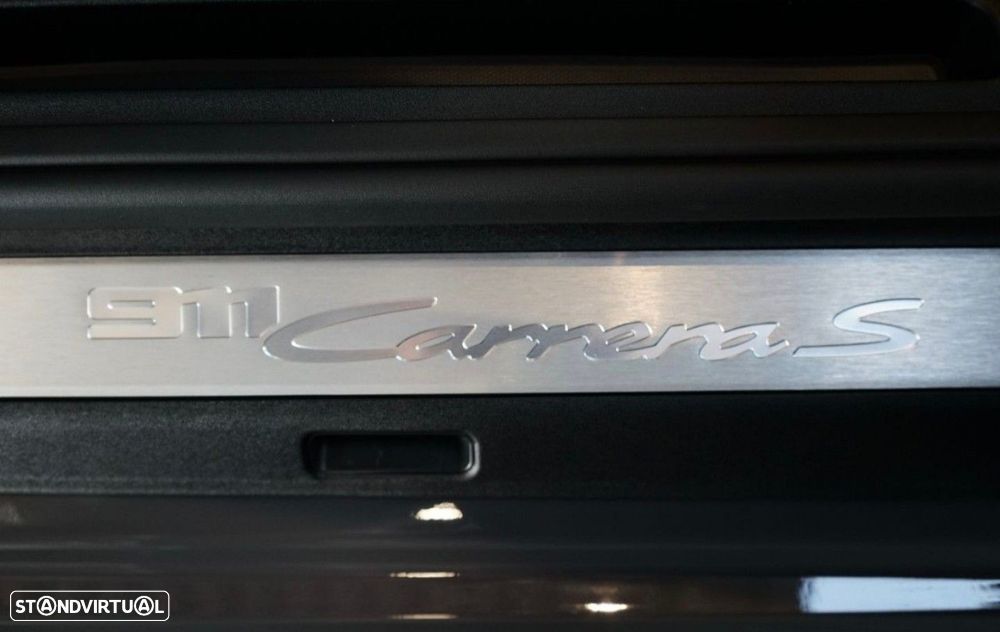 Porsche 911 (992) Carrera S - 6
