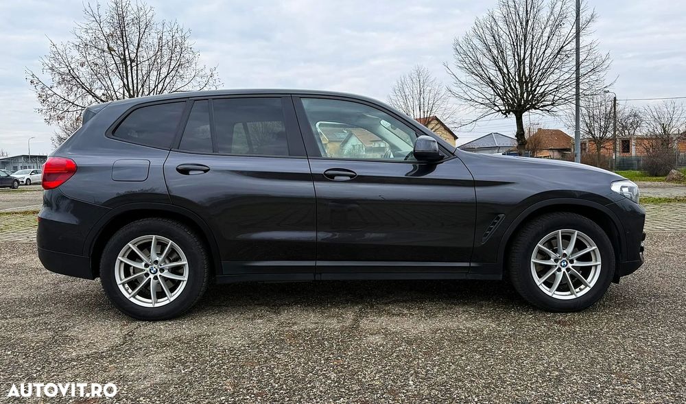 BMW X3 xDrive20d AT xLine - 11