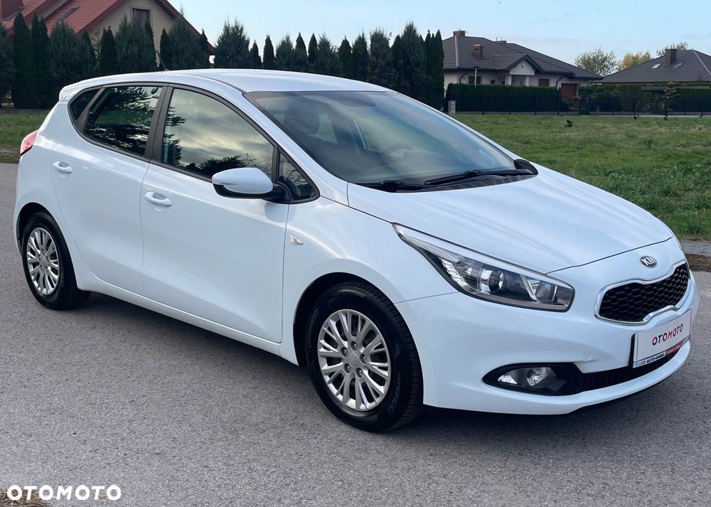 Kia Ceed 1.4 CVVT Attract - 29