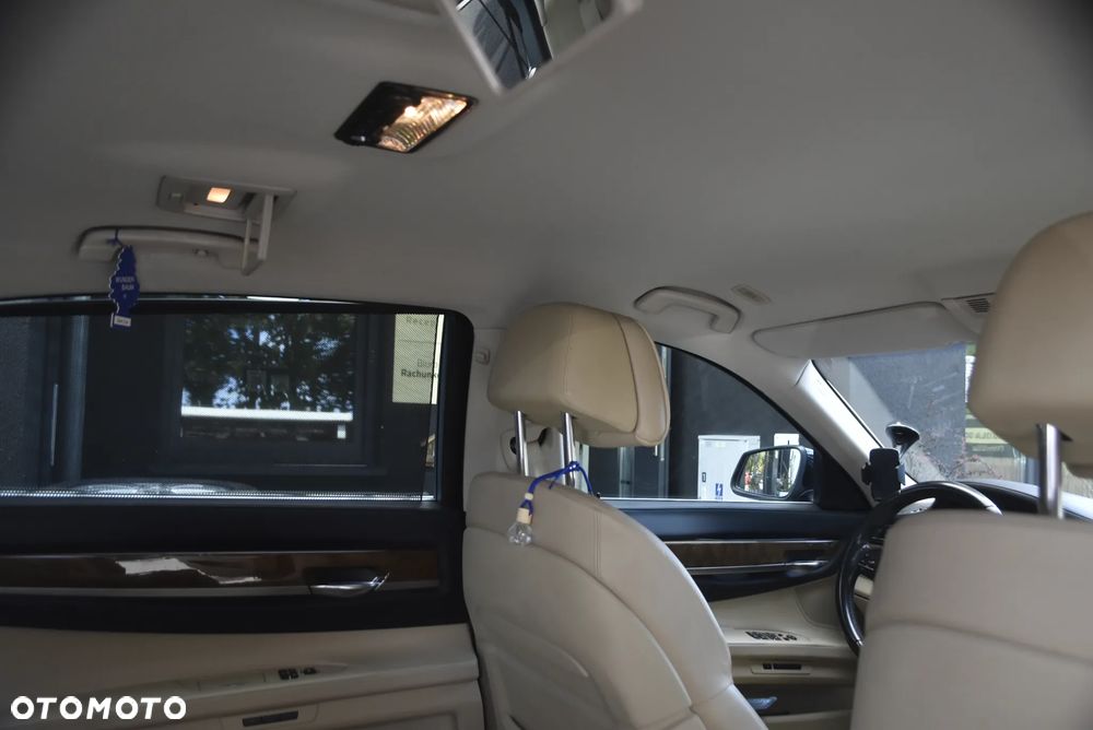 BMW Seria 7 730d L - 18
