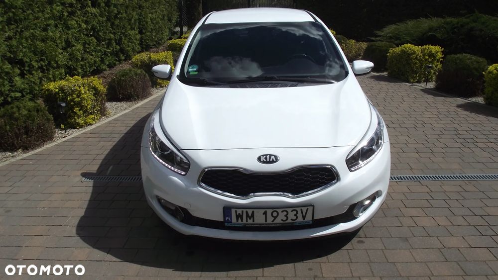 Kia Ceed 1.6 GDI Platinum Edition - 10