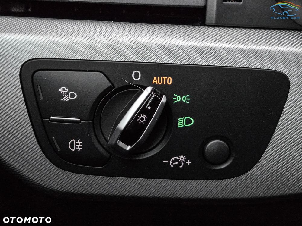 Audi A4 Avant 2.0 TDI ultra S tronic sport - 29