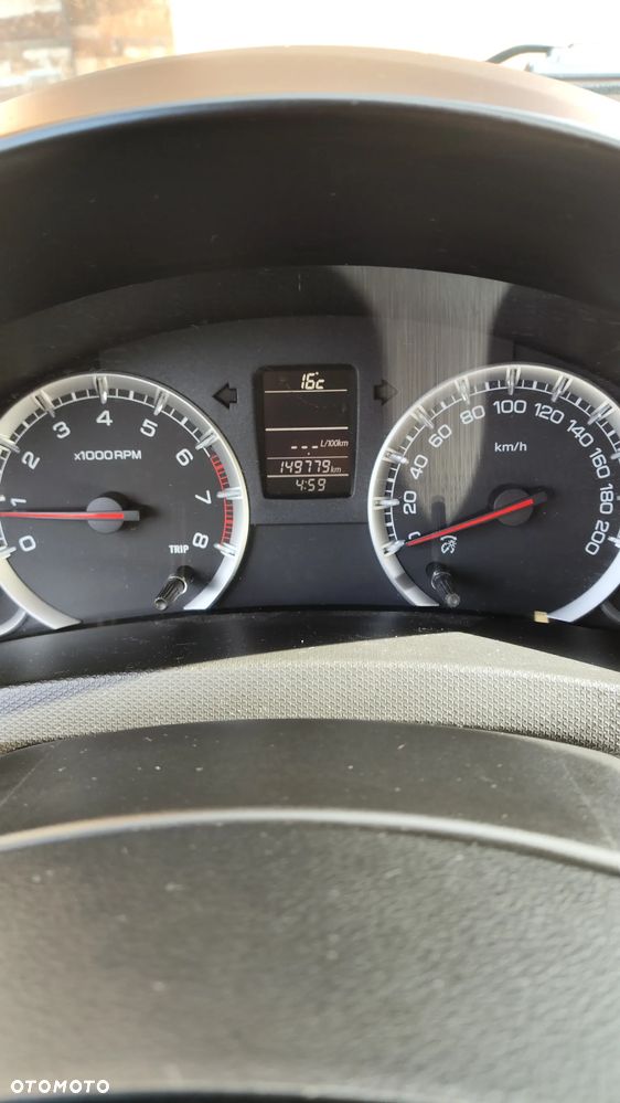 Suzuki Swift 2015 photo 5