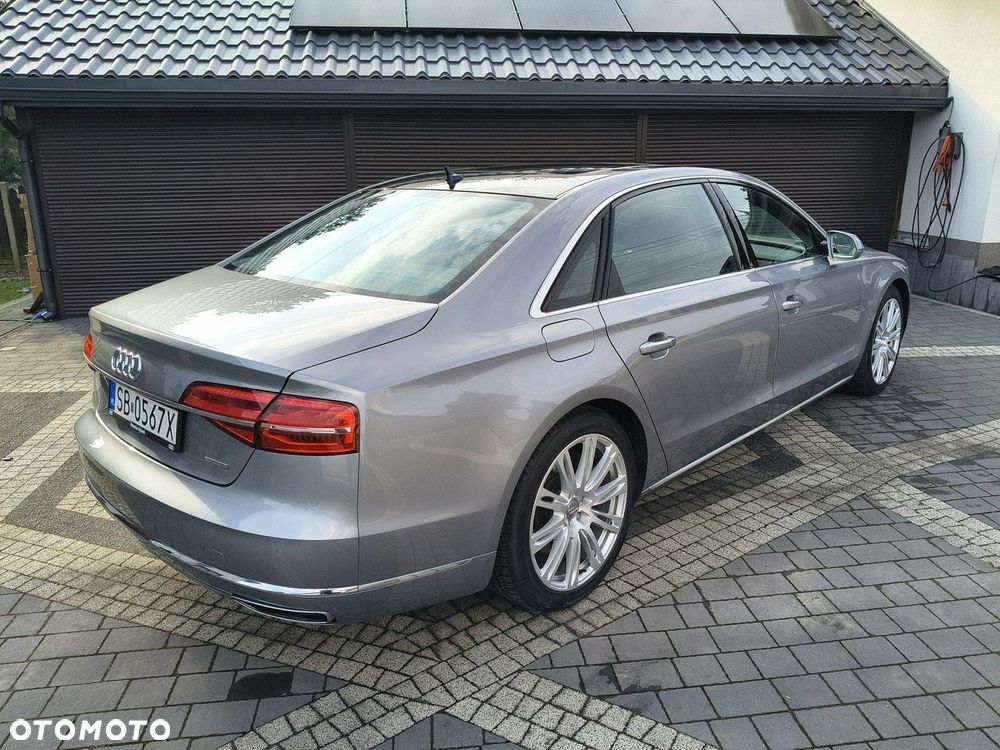 Audi A8 - 5