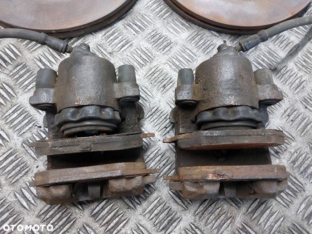 TARCZE HAMULCOWE PRZÓD + KLOCKI + ZACISKI SEAT LEON II 1.9 TDI - 2