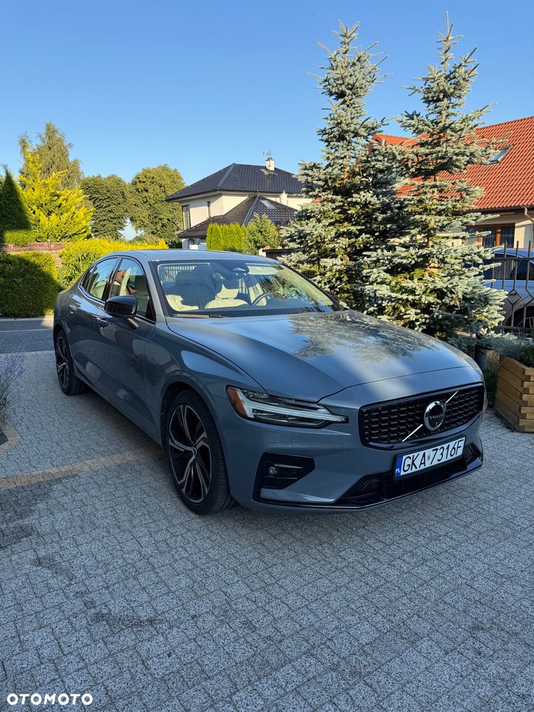 Volvo S60 B5 B Ultimate Dark - 2