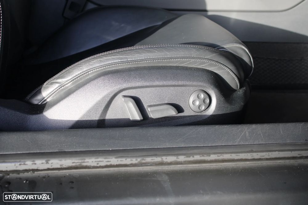 Audi TT Coupé 2.0 TFSI quattro S tronic - 18