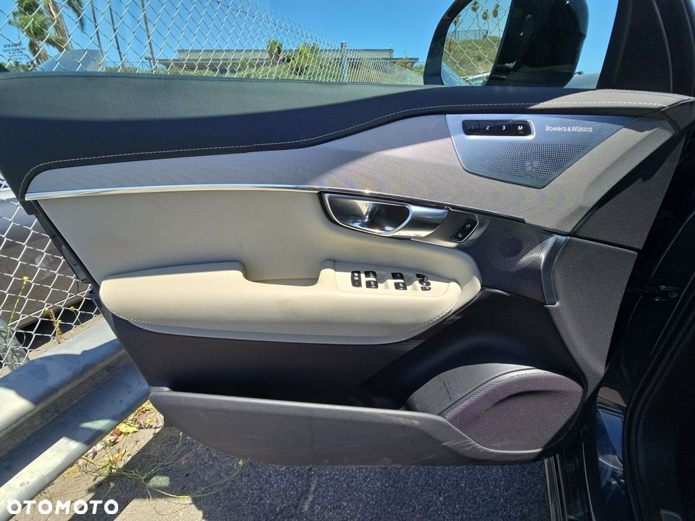 Volvo XC 90 T8 AWD Recharge Geartronic Inscription Edition - 12