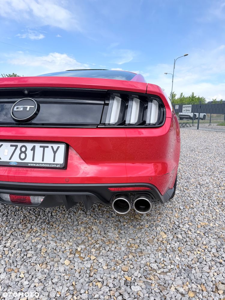 Ford Mustang - 13