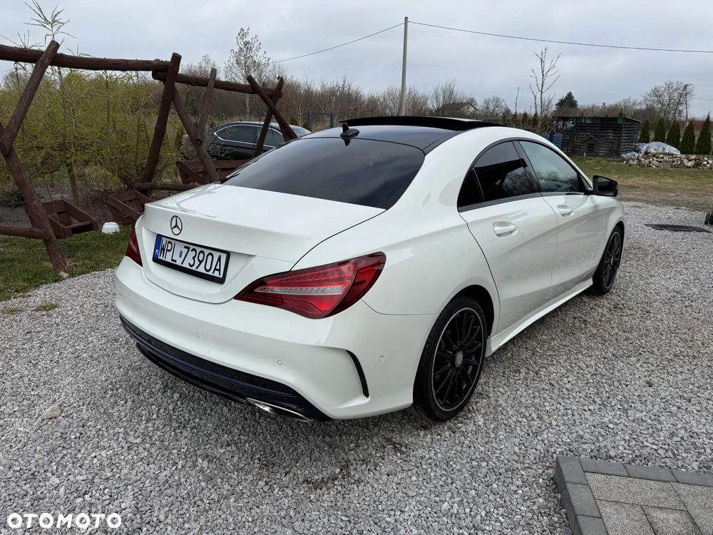 Mercedes-Benz CLA 180 AMG Line - 14
