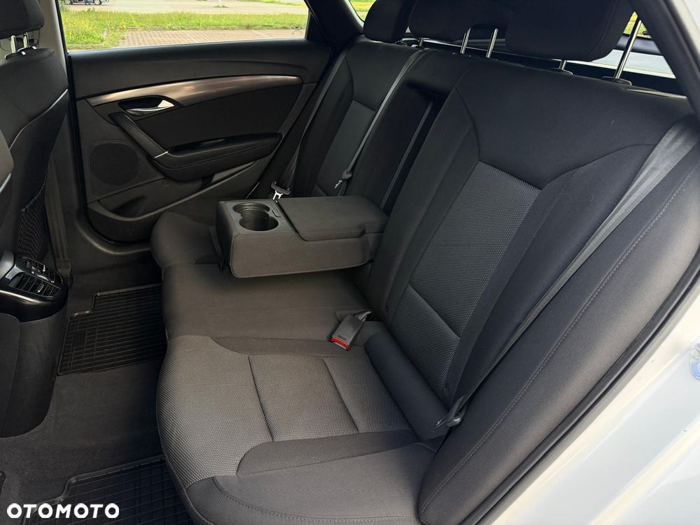 Hyundai i40 Kombi 1.6 Trend - 28