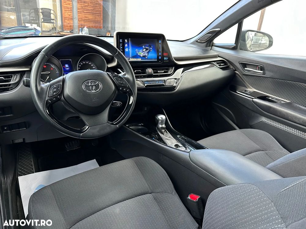 Toyota C-HR Hybrid Business-Edition - 14