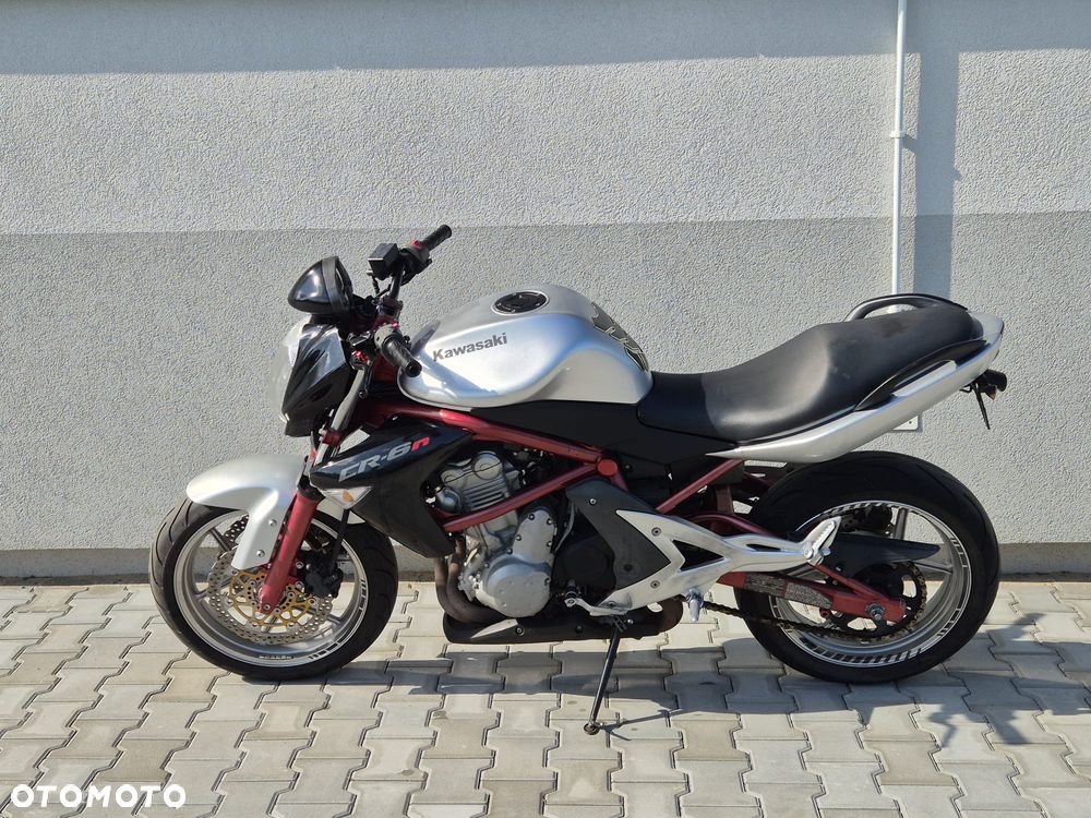 Kawasaki ER - 2
