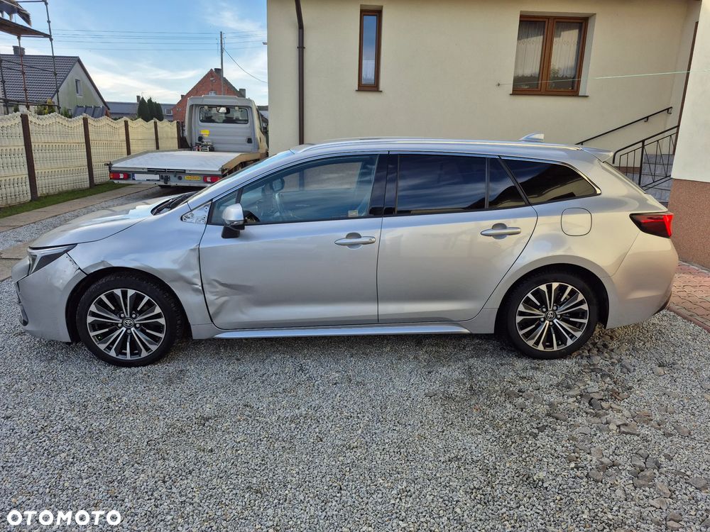 Toyota Corolla TS Kombi 22 - 24