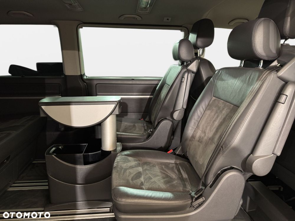 Volkswagen Multivan - 14