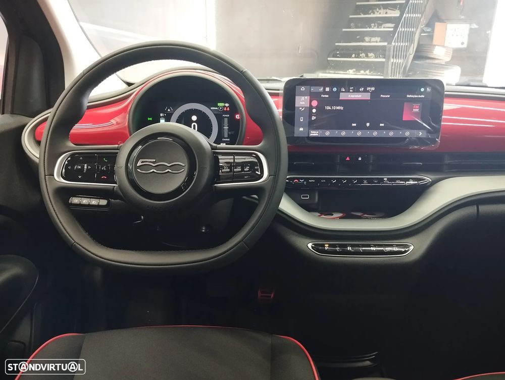 Fiat 500e (RED) - 16