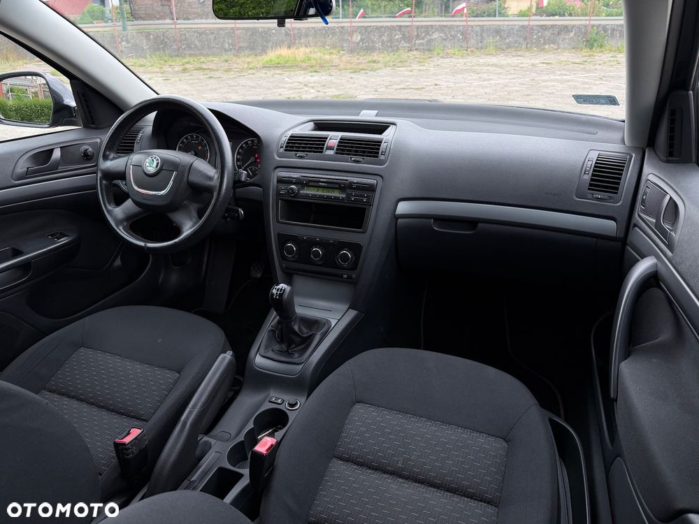 Skoda Octavia 1.6 TDI DPF Active - 9