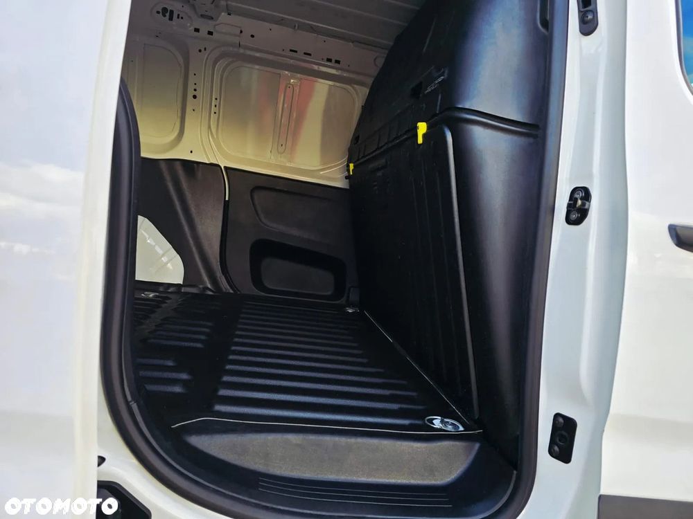 Opel Combo 1.5 CDTI S&S - 24