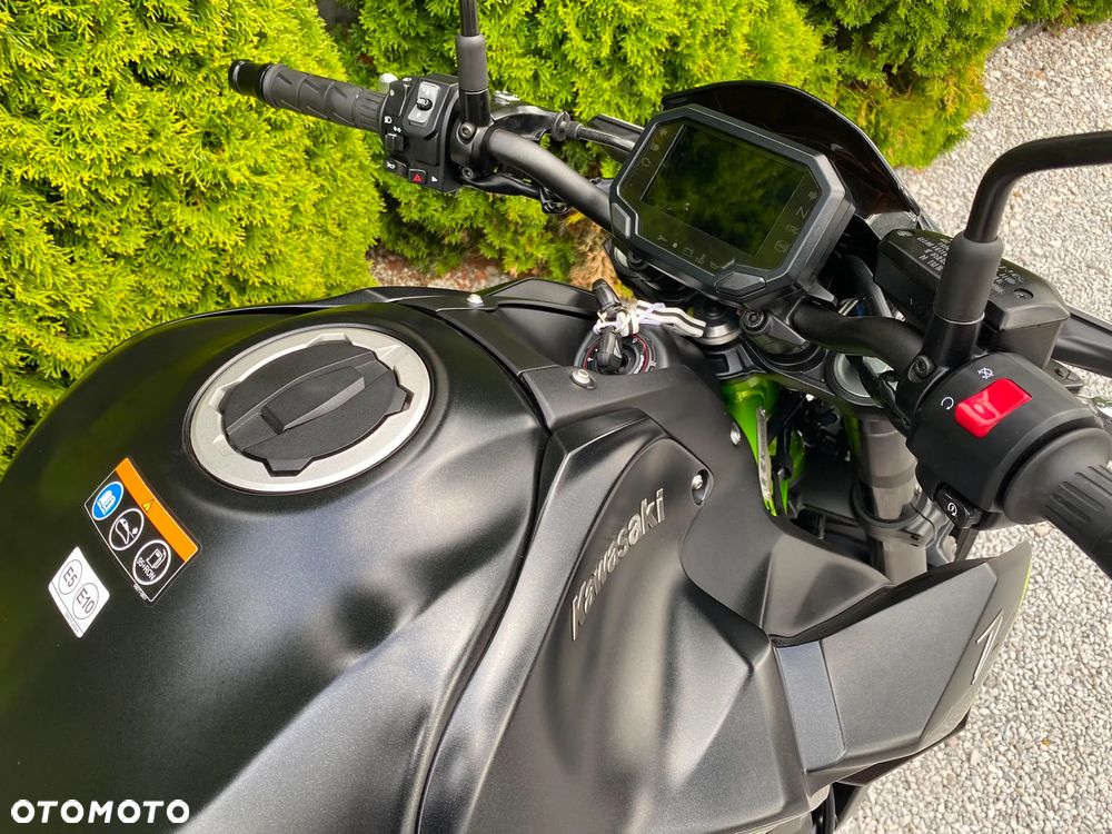 Kawasaki Z 900 - 16