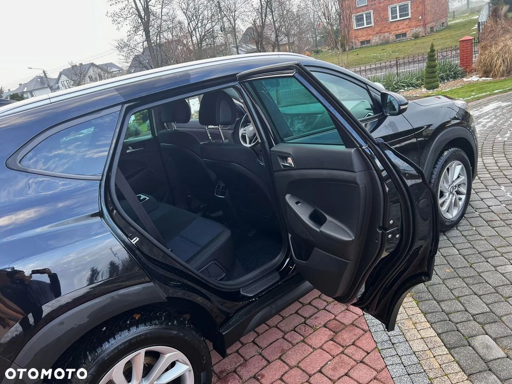 Hyundai Tucson blue 1.7 CRDi 2WD Style - 39