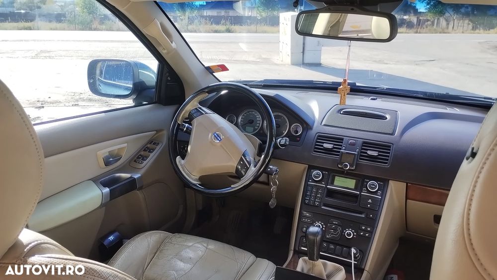 Volvo XC 90 - 6