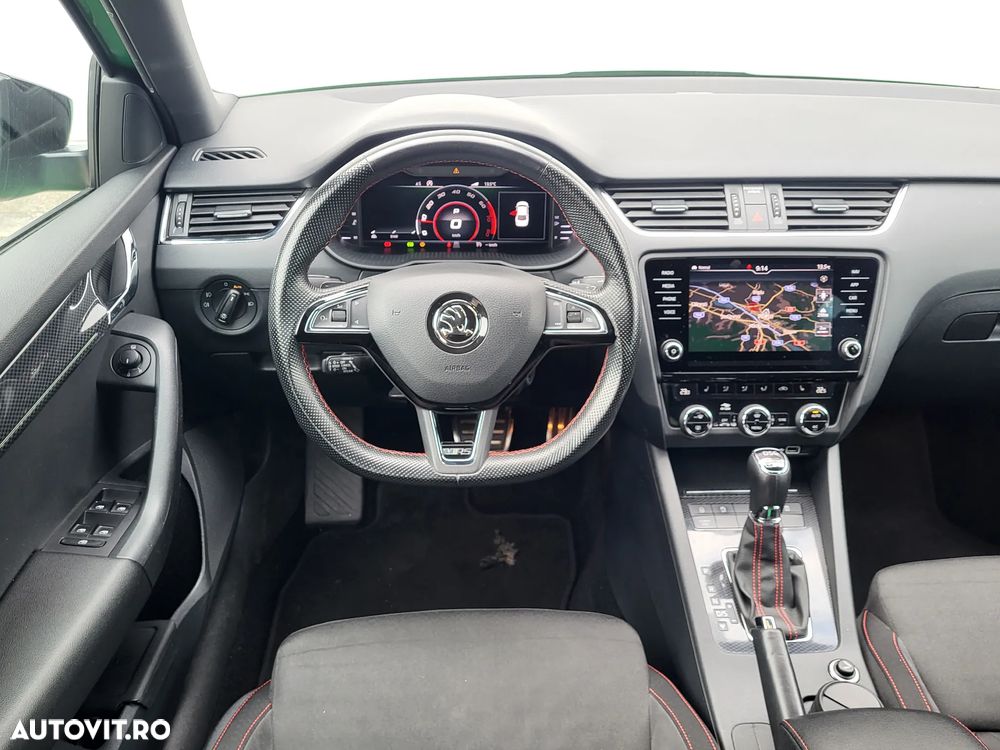 Skoda Octavia 2.0 TSI DSG RS - 16